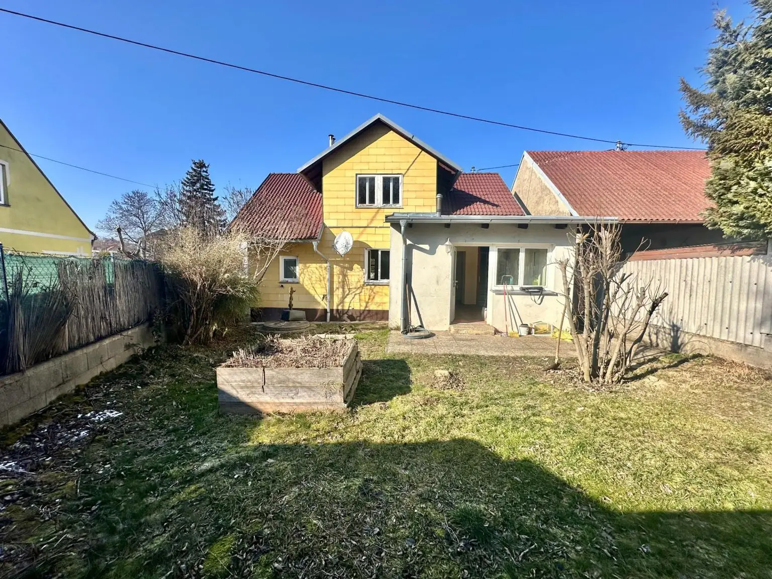 Garten hinten