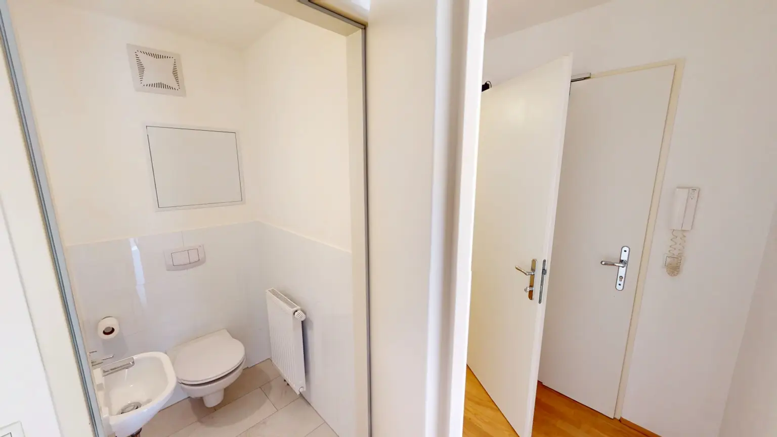 Toilette u. Vorraum