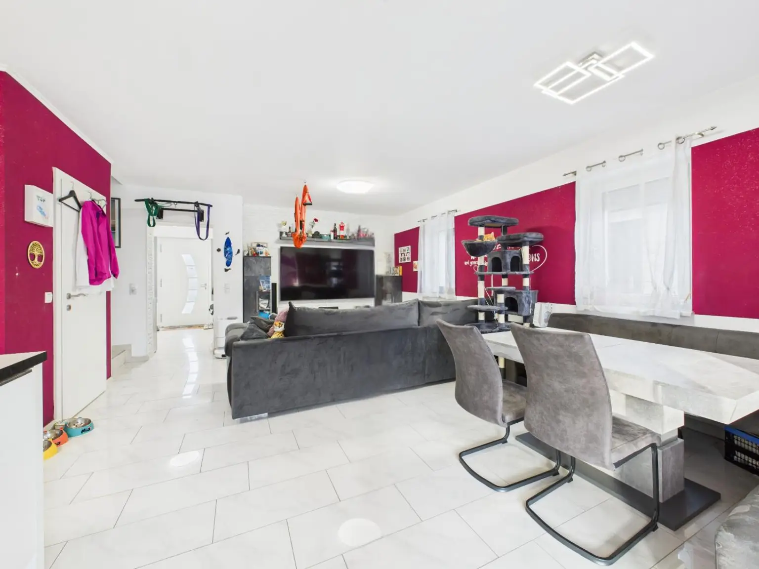 Wohn- und Essbereich 1