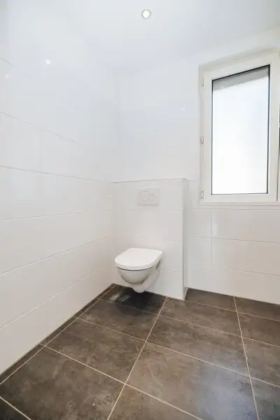 KEINE PROVISON I SONNIGE LOGGIA I KOMPLETT ERNEUERT I 3-ZIMMER-DOMIZIL I BESTE LAGE BEIM LEND I HELL & LUFTIG I RUHIGES WOHNEN I TIERFREUNDLICHES ZUHAUSE I PROJEKT WOHNEN I