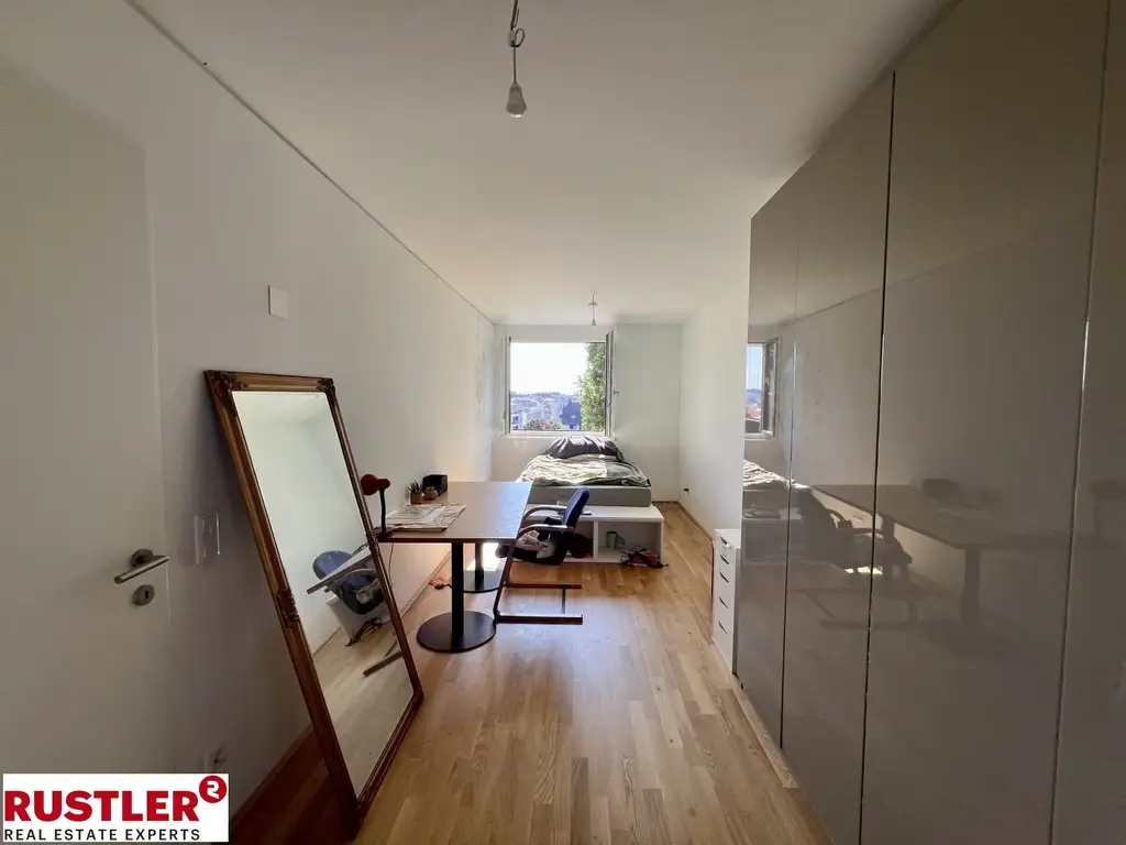 **ATTEMSGARTEN - HOCHWERTIGE 4 Zi WOHNUNG INKL. KÜCHE - 2 TERRASSEN - 2 BÄDER UND FITNESS**