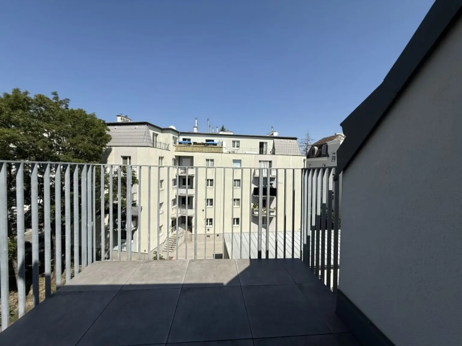 BELGHOFERHAUS 42 - Exklusive 3-Zimmer Penthousewohnung mit direktem Liftzugang und Klimageräten sowie eigener Dachterrasse
