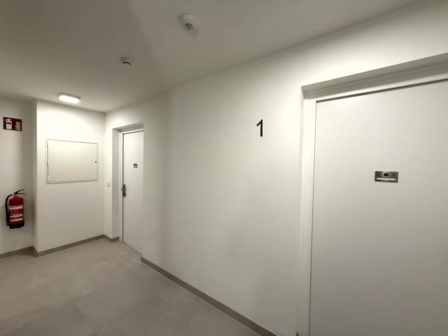 Moderne City-Wohnung im Erstbezug zur befristeten Miete // Modern city apartment on first occupancy for temporary rent //
