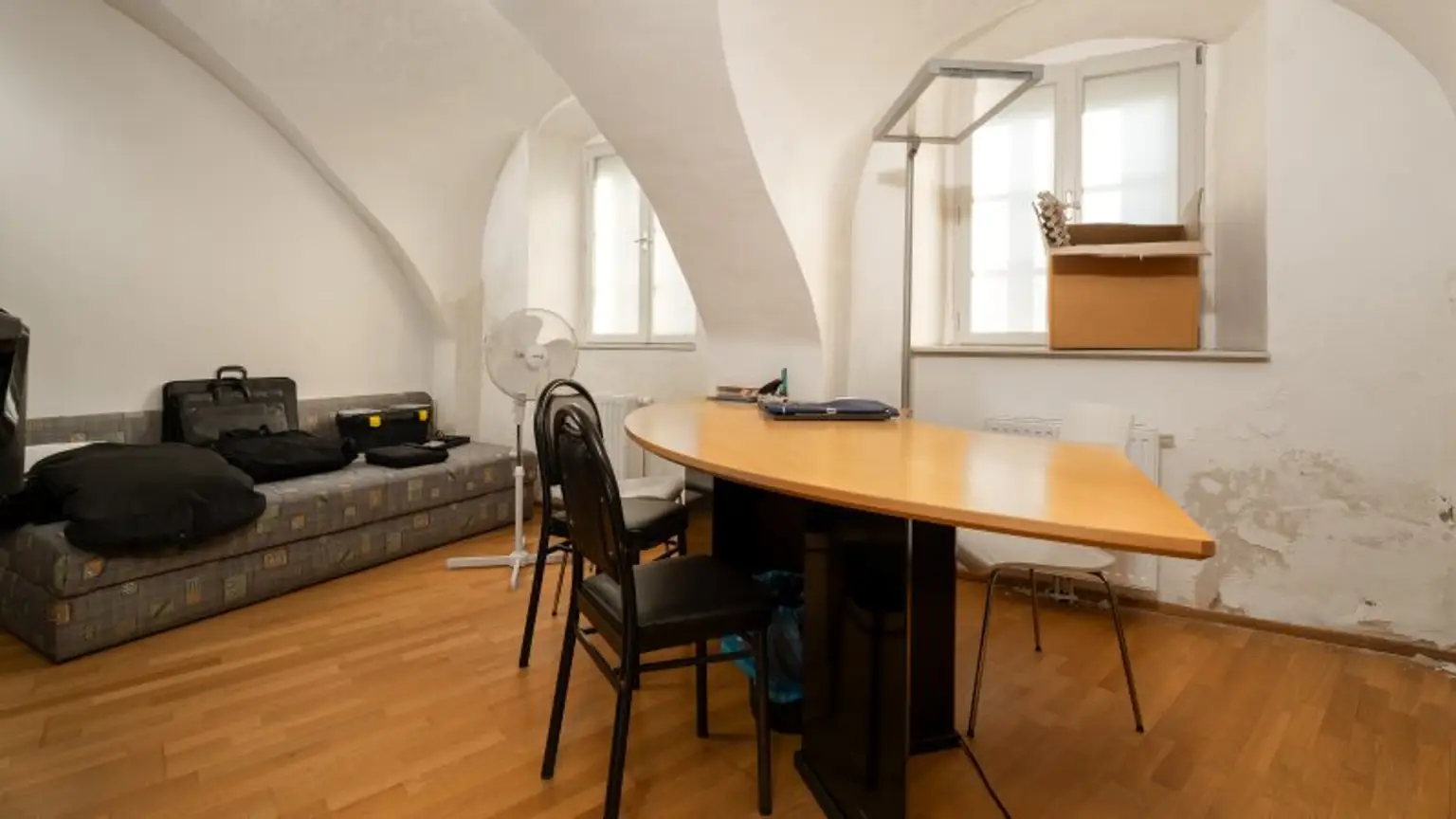 Zimmer (derzeit als Büro genutzt)