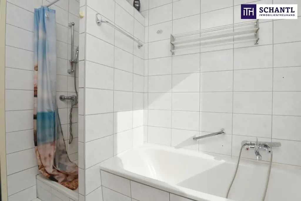 Ein Zuhause mit Raum für Leben, Generationen und Zukunft! Vielseitiges Ein- bis Zweifamilienhaus auf großem Grundstück nahe Lutzmannsburg!