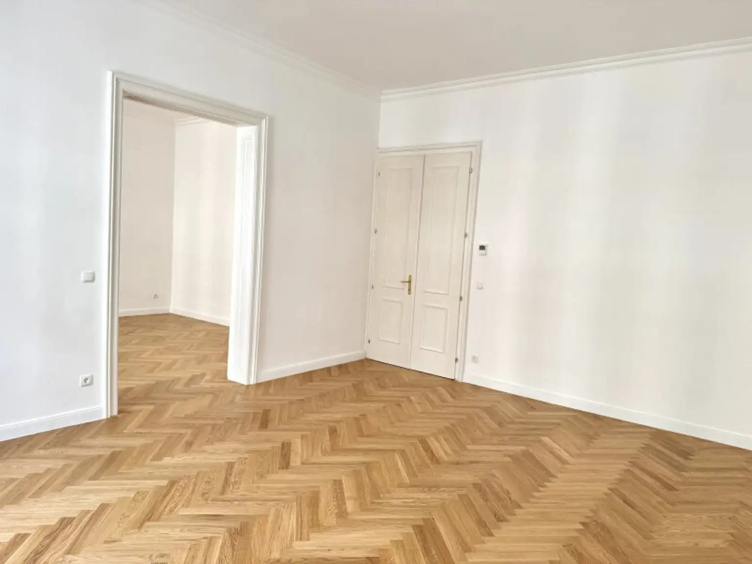 Erstbezug nach Sanierung – stilvolle 3-Zimmer-Altbauwohnung im 5. Bezirk
