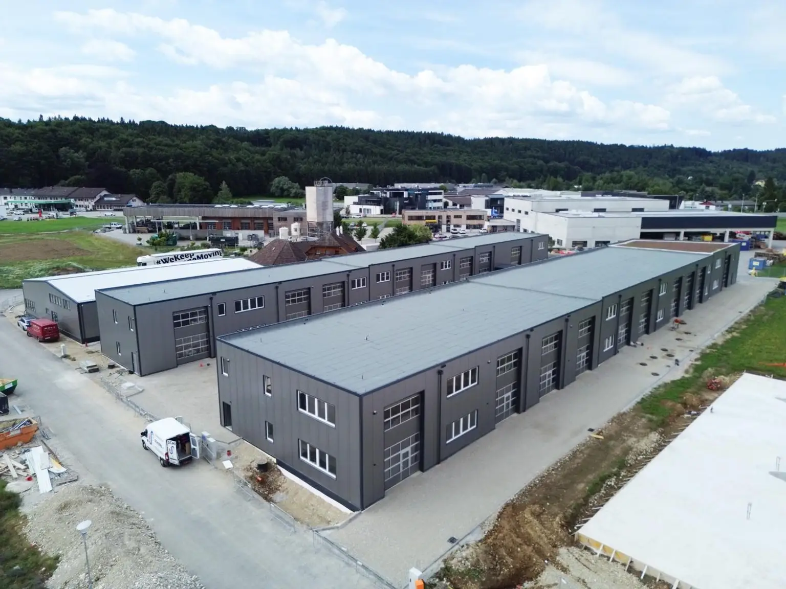 Betriebs-/ Produktions- oder Lagerhallen von 44 - 224 m² Fläche, 1A Standort ab Herbst 2025 im BUSINESS PARK REGAU (Top 14a)