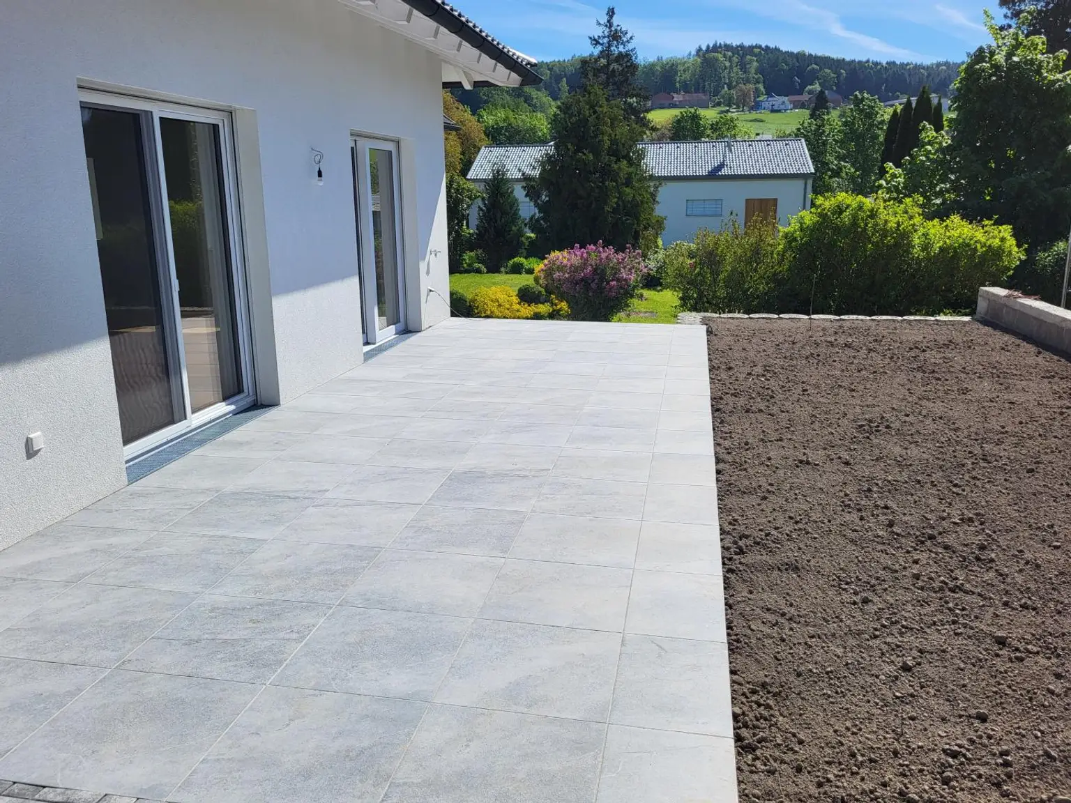SOFORT VERFÜGBAR! Neubau Bungalow mit XL-Terrasse, Erstbezug, Photovoltaikanlage & Doppelcarport in Ampflwang am Hausruck