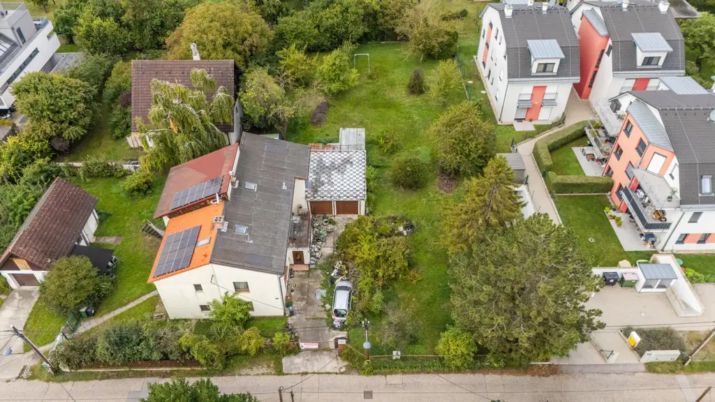 “Exklusives Baugrundstück auf Eigengrund – Ihr Traumprojekt in Bestlage“