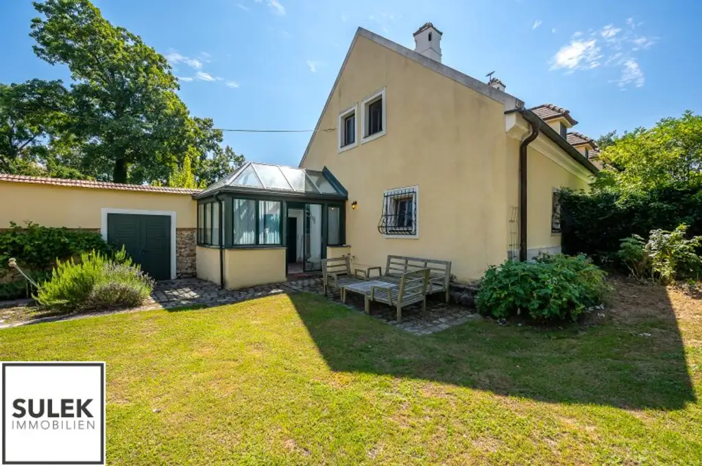 charmantes Einfamilienhaus mit dazugehöriger Einliegerwohnung in Petronell - ab 1.11.2025
