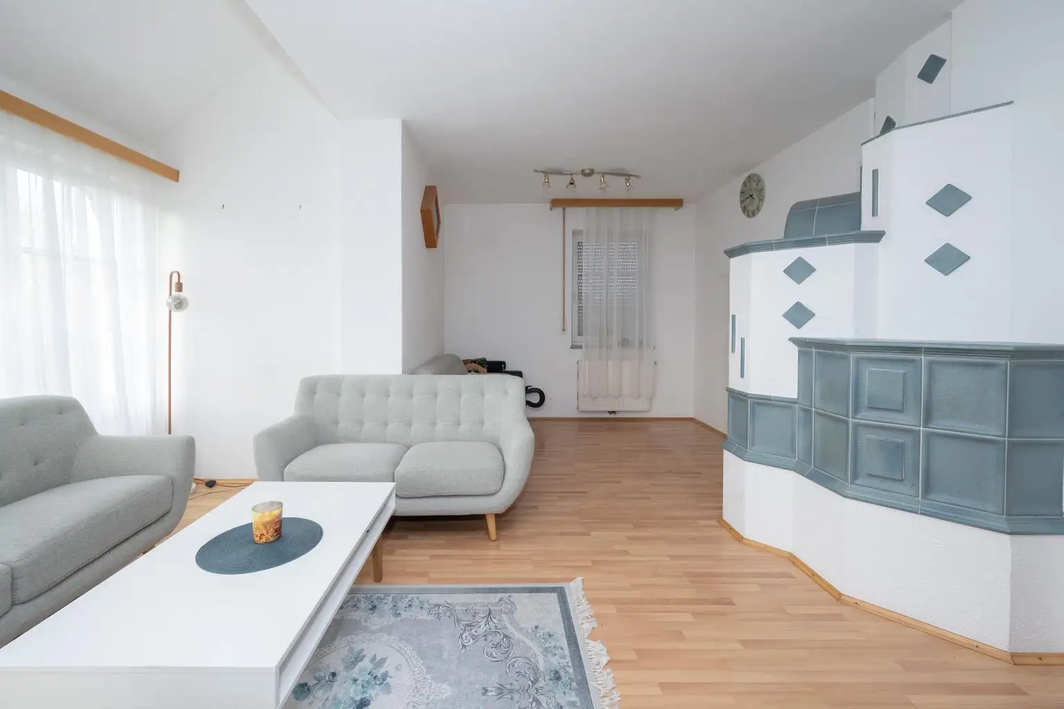 „Anleger-Hit“ Wohnhaus mit 3 Wohnungen und Garten!