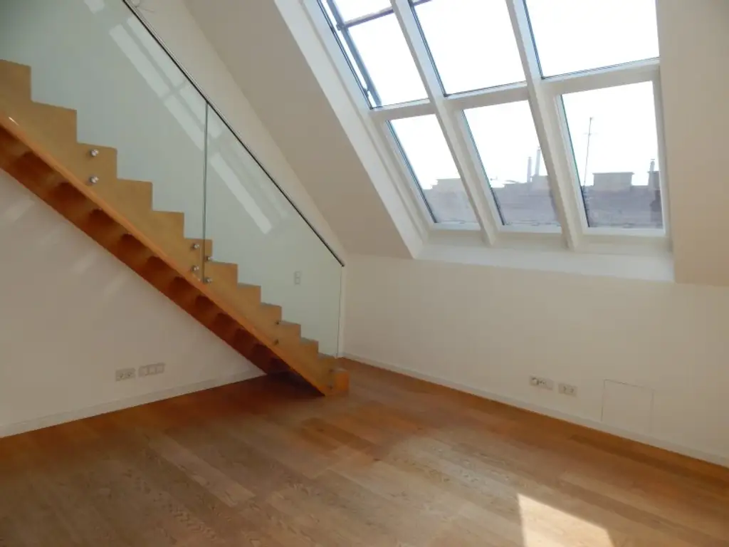 Wohntraum helle und ruhige Dachterrassenwohnung mit Fernsicht