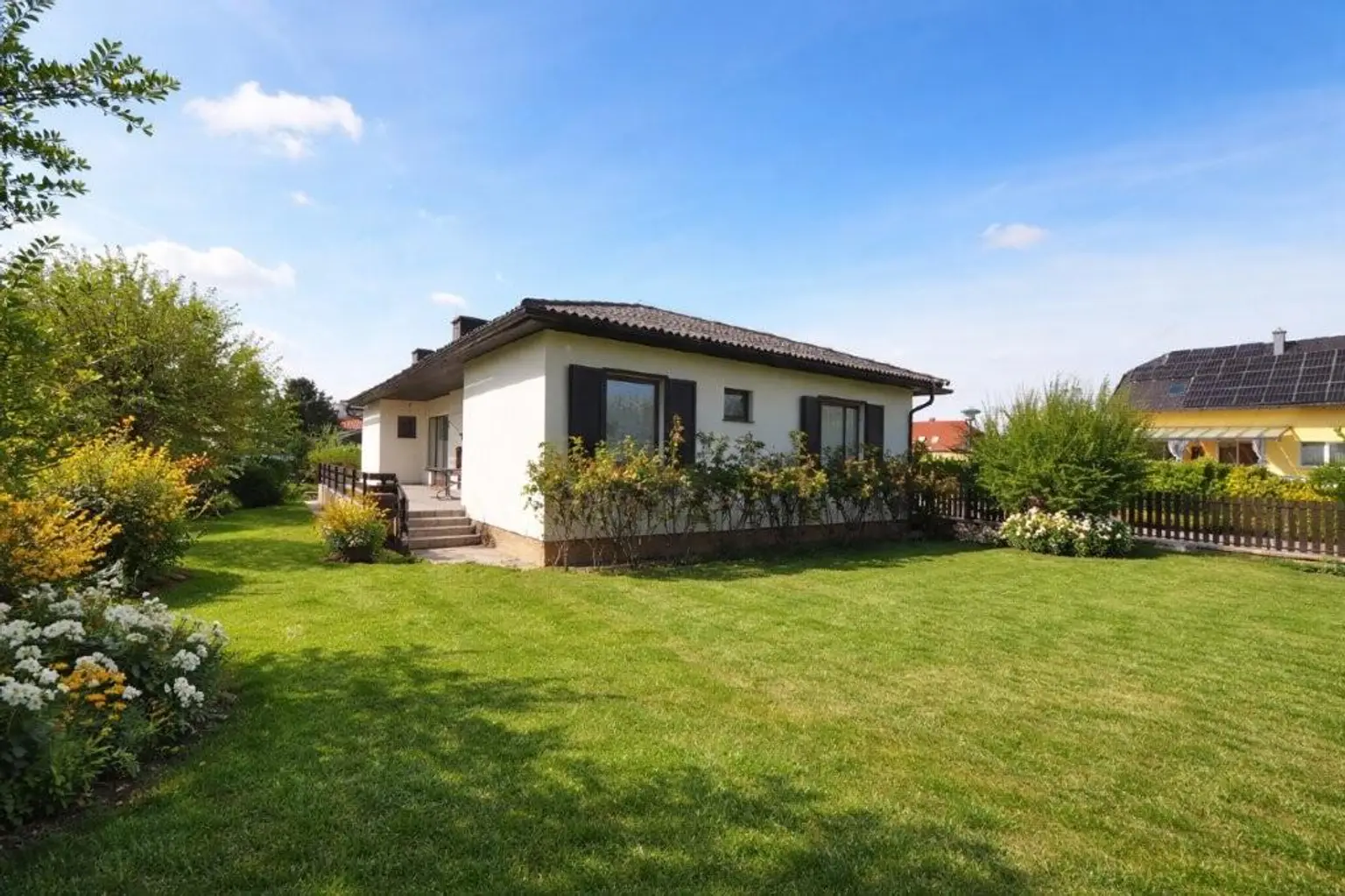 Bungalow Nähe Baden/Wien - 600 m² Grund, 5 Zimmer & Potenzial !