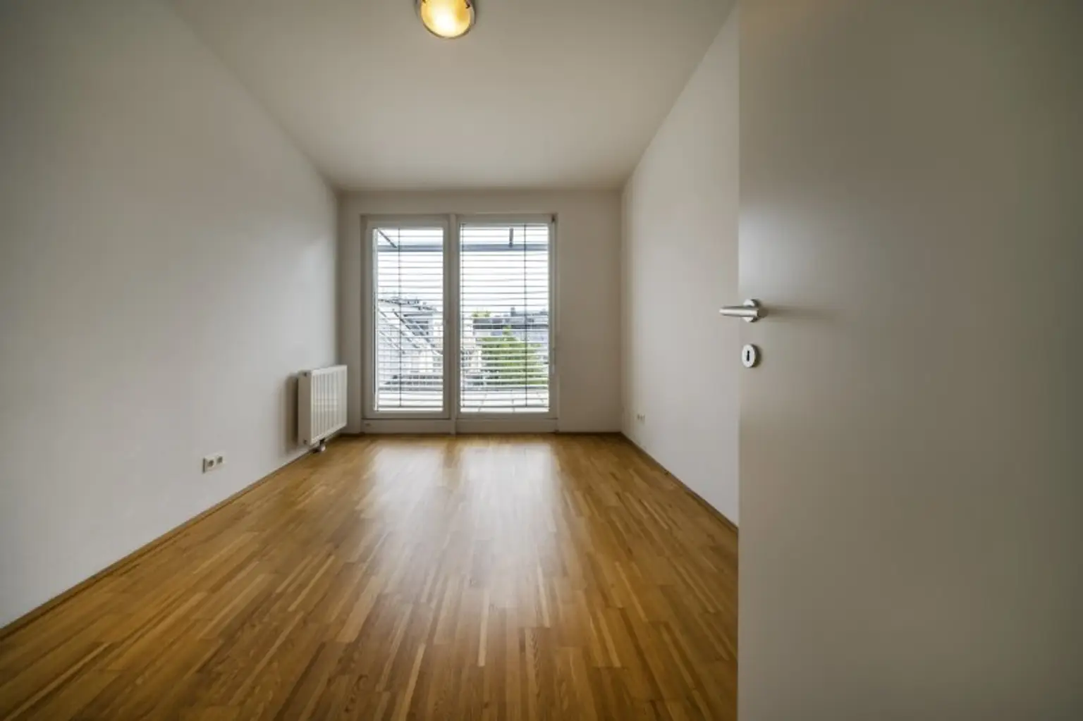 SAARPARK - AUSBLICK** Dachgeschosswohnung mit Innenhofterrasse **