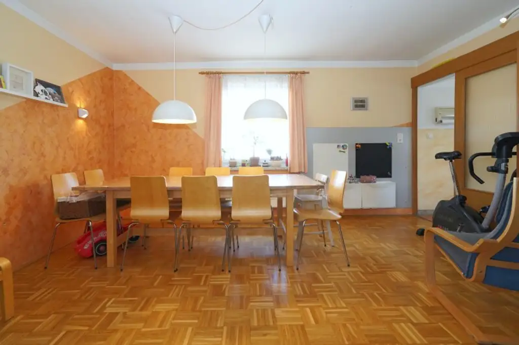 Ihr neues Zuhause in Wernberg – Platz für Familie, Arbeit & Freizeit