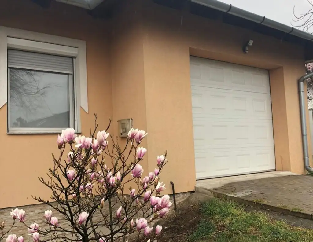 Bungalow in Ungarn 30ig Km vom Budapest entfernt