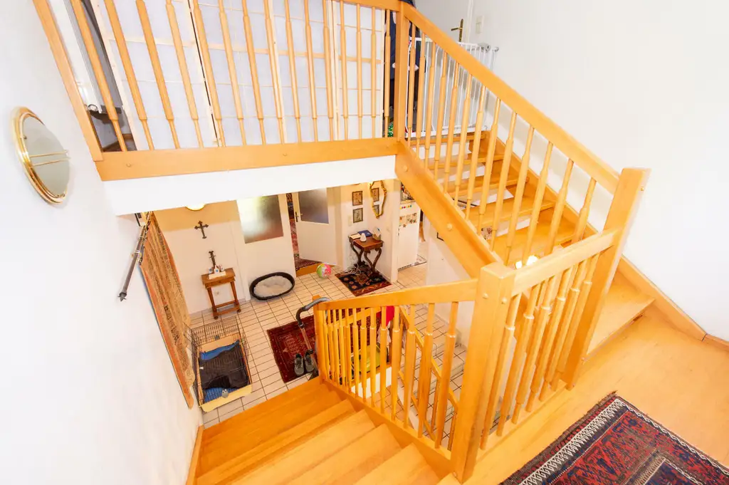 Exklusive Villa in bester Lage von Graz - privat, naturnah, perfekte Balance aus Komfort und Lebensqualität.