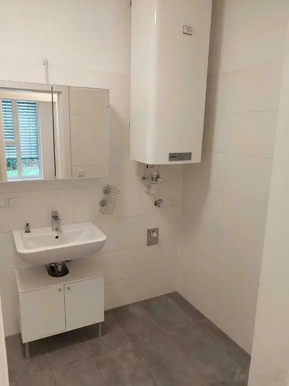 Großzügige 5-Zimmer-Gartenwohnung mit Tiefgaragenplatz in Villenviertel zwischen UNI und LKH - Nähe Hilmteich ab sofort zu vermieten!