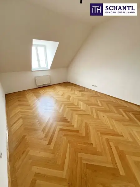 Da ist er – Ihr Wiener Wohntraum! Altbaujuwel im letzten Stock mit Balkon & Klima – jetzt zugreifen!