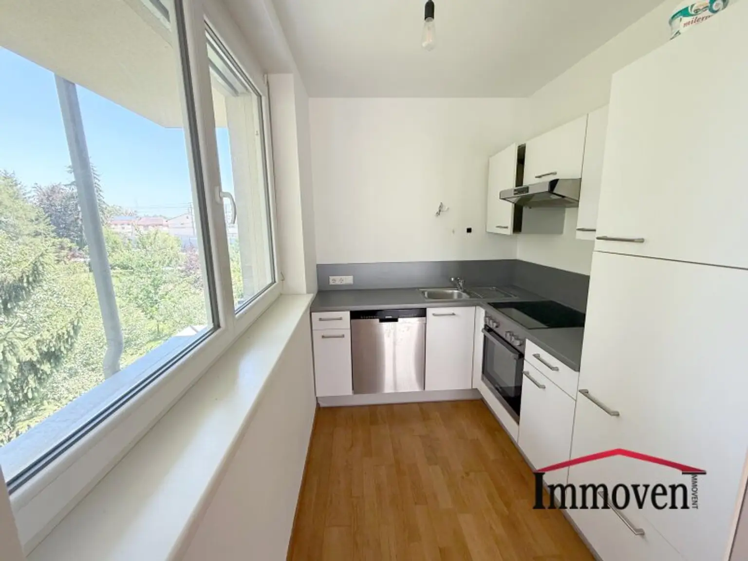 Sehr schöne und helle 2-Zimmerwohnung mit Balkon!