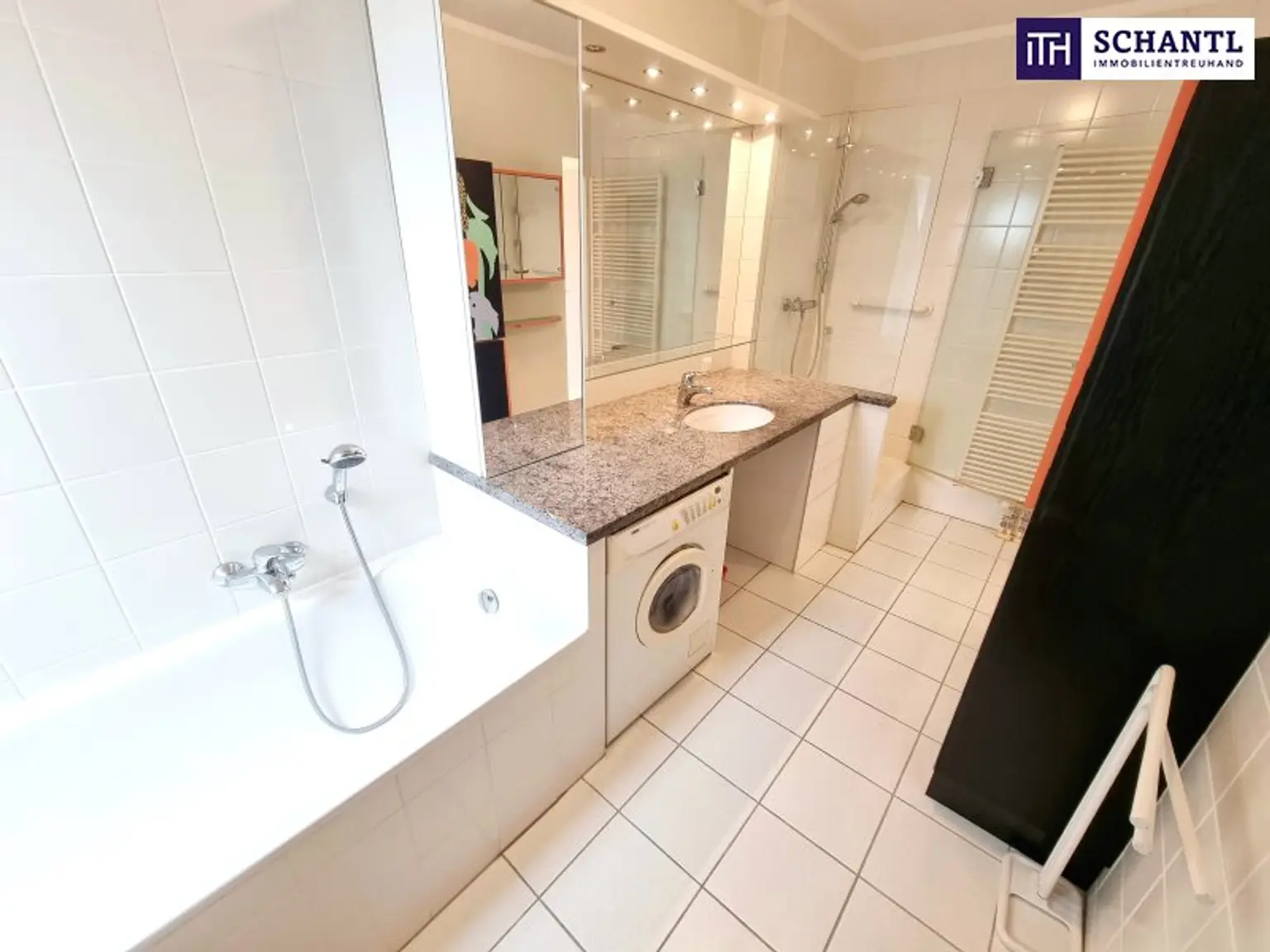 Traumhafter Fernblick + Absolute Grün- und Ruhelage + Tolle Raumaufteilung + Garagenplatz inklusive! Das perfekte Zuhause über den Dächern...