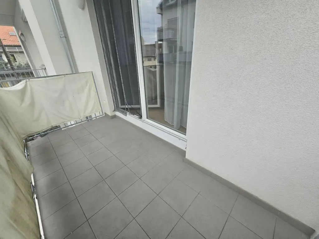 Wunderschöne Wohnung mit Balkon und TG - Hofseite!