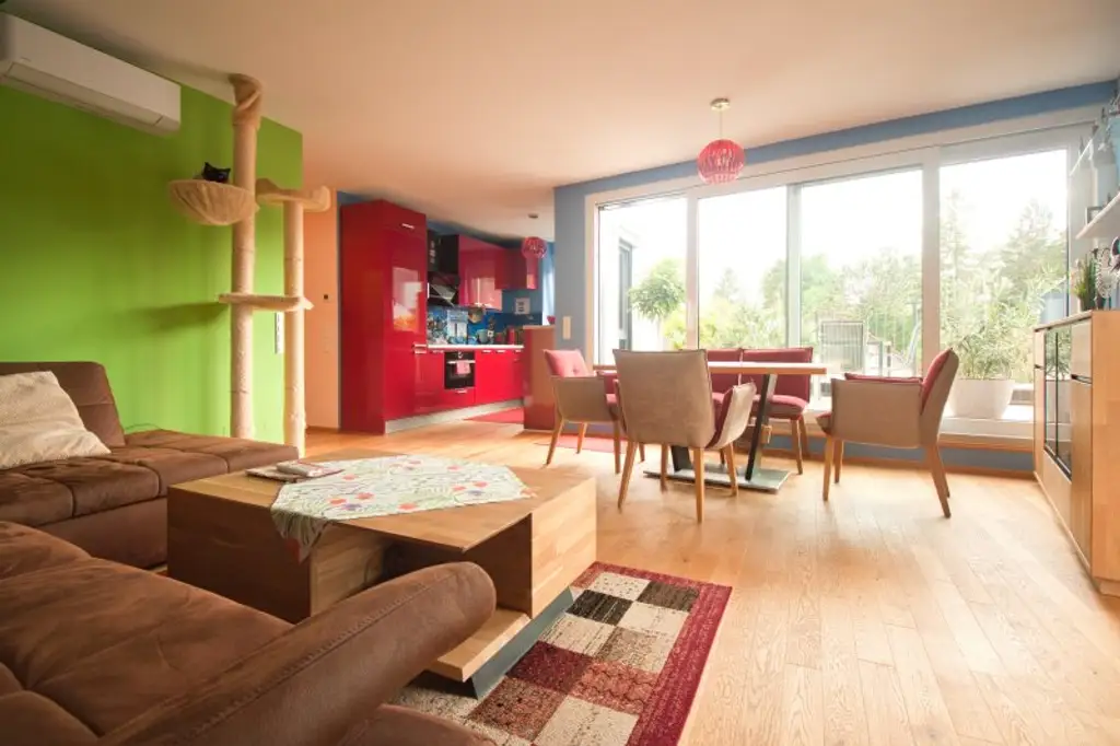 Exklusive 4-Zimmer Dachgeschosswohnung | private 39 m² Dachterrasse & Terrasse auf Wohnebene | Klimaanlage