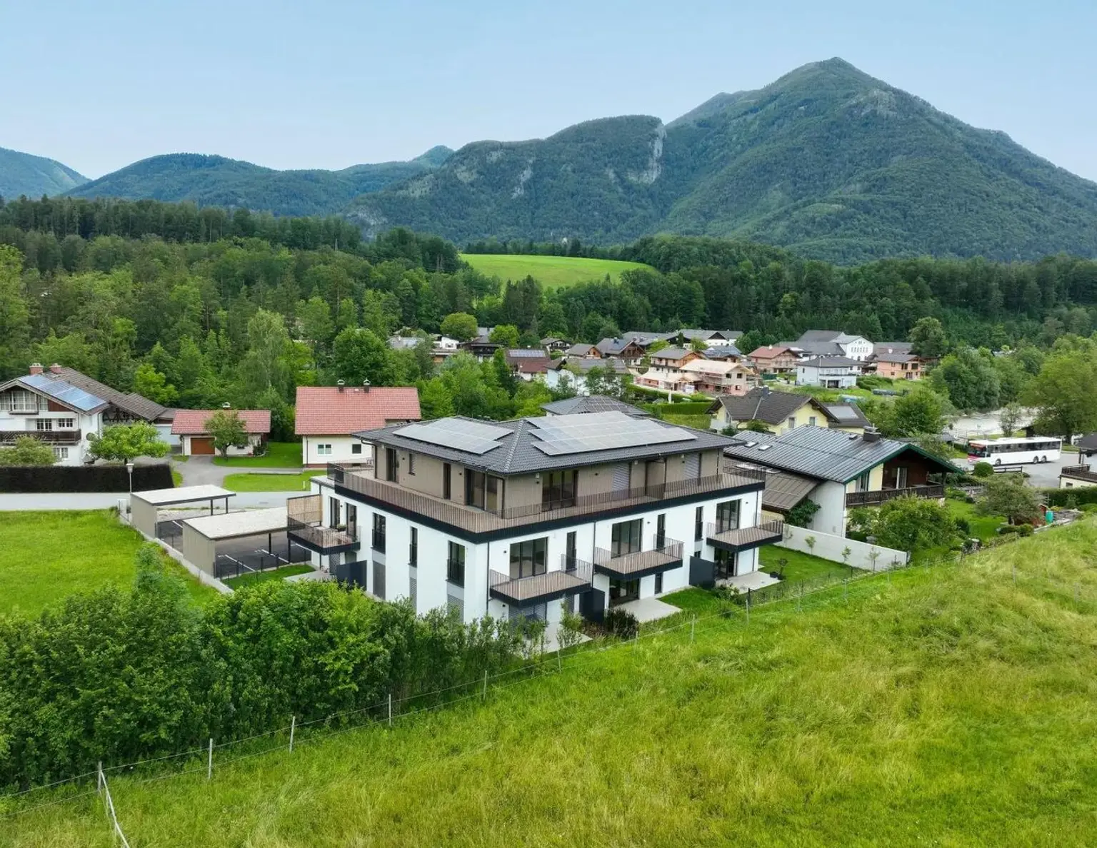 Anleger aufgepasst: 2-Zimmer Wohnung (vermietet) mit Balkon im Salzkammergut