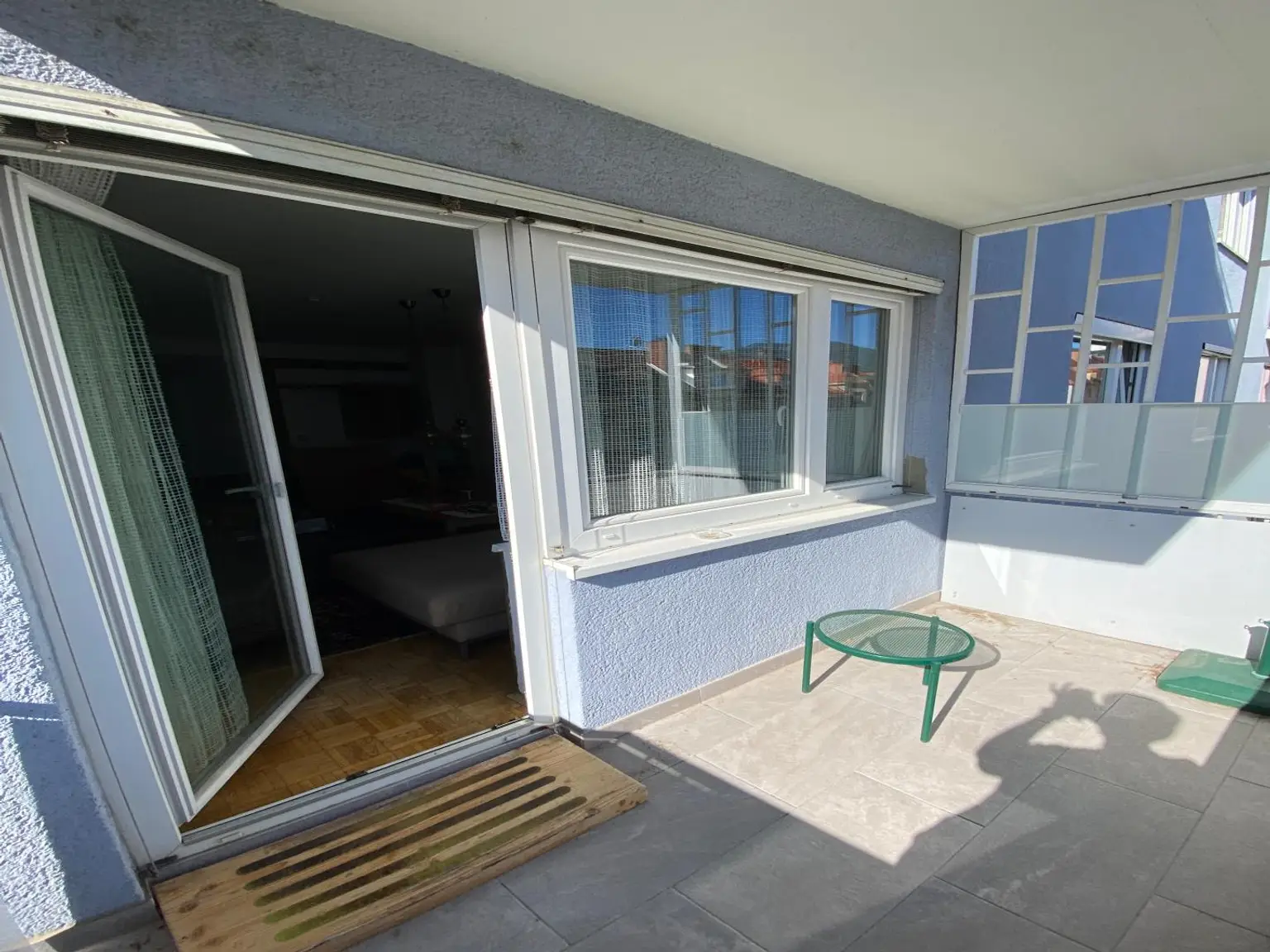 Gut aufgeteilte 4-Zimmer-Wohnung mit Balkon; barrierefreier Zugang vorhanden!