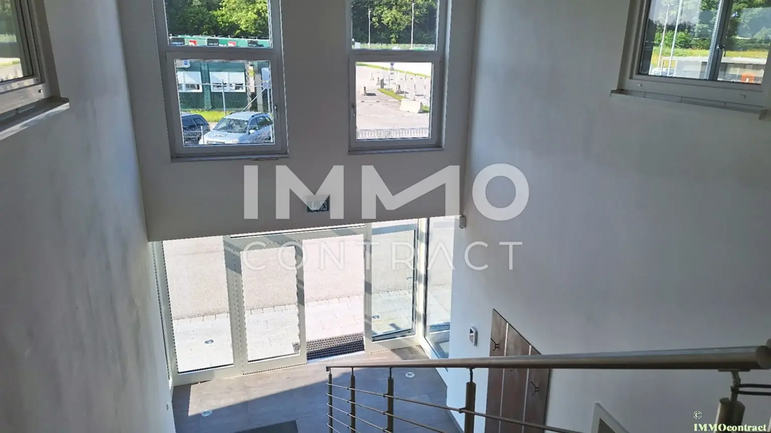 Modernes Betriebsgebäude mit Büro, Freiflächen und Parkplatz - Nähe Haag - Gewerbegebiet - beheizt