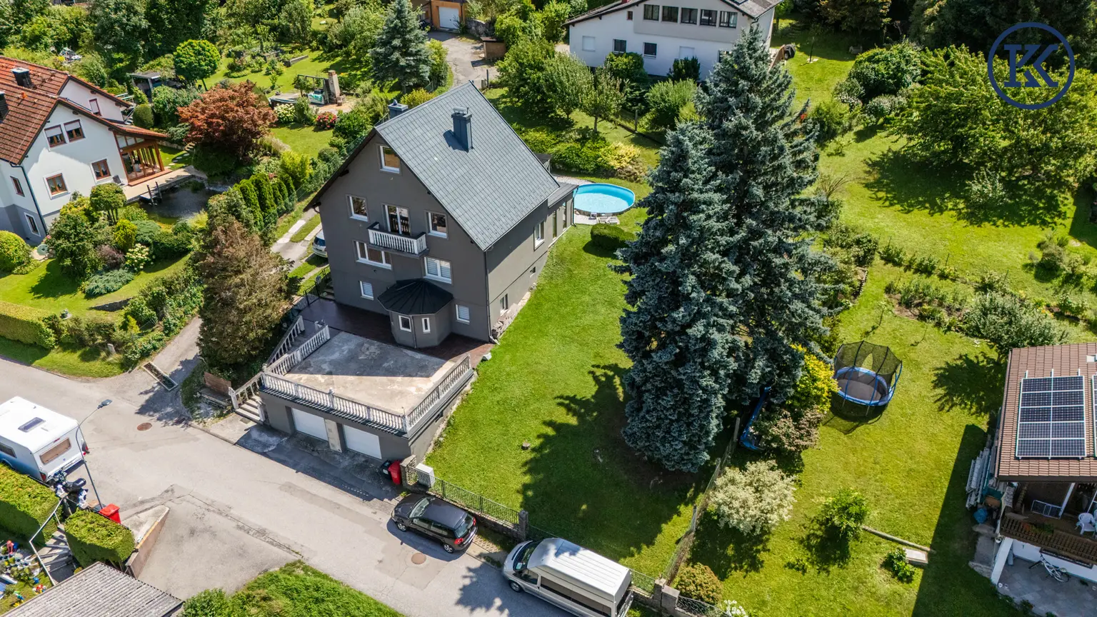 Vielseitiges Wohnhaus mit Garten, Pool & Ausblick – Ruhelage in Eichgraben