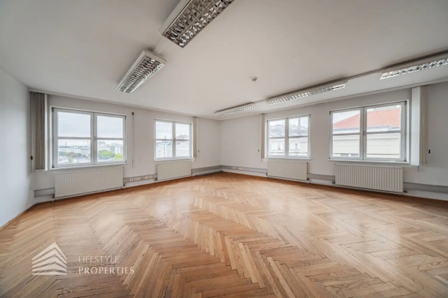 Erstbezug! Geräumiges 5-Zimmer Büro in Toplage