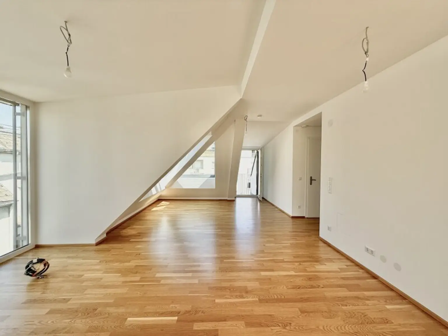BELGHOFERHAUS 42 - Exklusive 3-Zimmer Penthousewohnung mit direktem Liftzugang und Klimageräten sowie eigener Dachterrasse