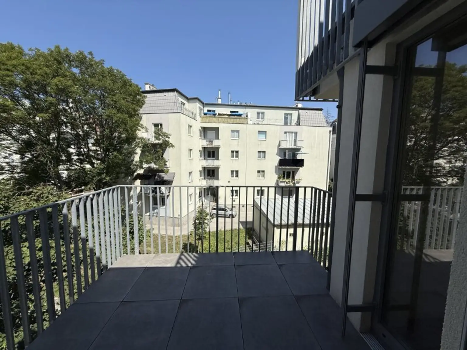 BELGHOFERHAUS 42 - Wunderschöne 3-Zimmer Wohnung in exklusivem Stadthaus inkl. Küche und Klimavorbereitung
