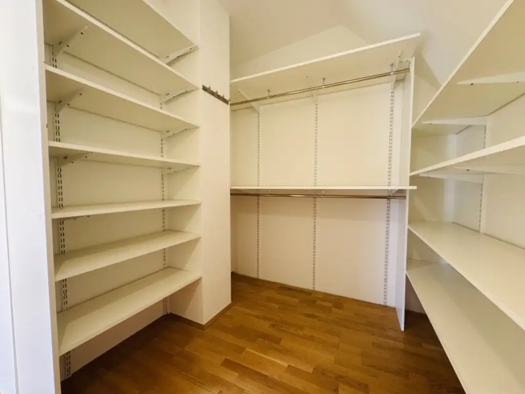 NEU! Wunderschöne Dachgeschoßwohnung mit 3 Zimmern plus großer Galerie!