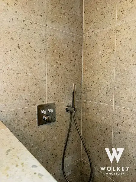 Stilvoll kernsanierte 2-Zimmer-Wohnung mit Stadtblick im 3. Bezirk Baumeisterqualität | Erstbezug nach Sanierung | 4. Liftstock | ca. 52 m²