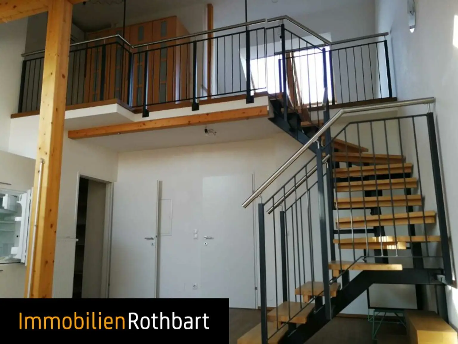 Dachgeschoßwohnung mit Galerie in bester Lage