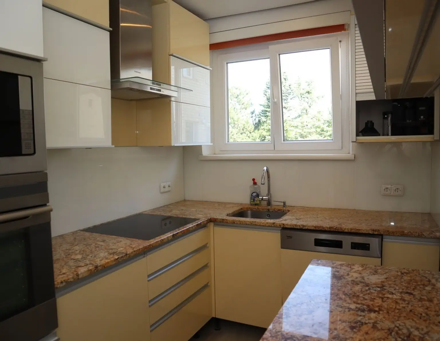 Renovierte Eigentumswohnung in Leonding: 4 Zimmer - sofort beziehbar