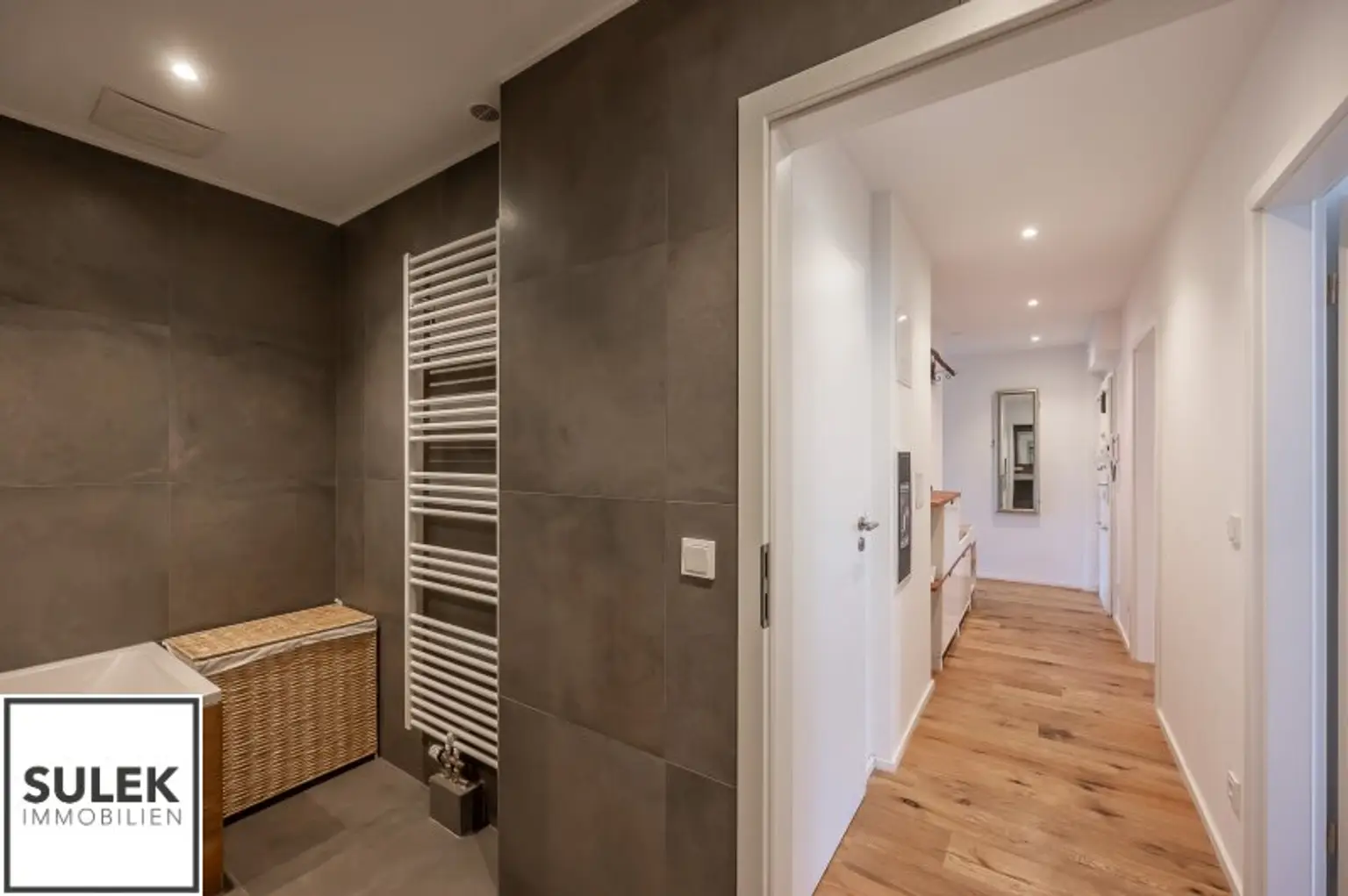 Gut geschnittene, modernisierte 4 Zimmer Wohnung mit Fernblick beim Schweizergarten - ab sofort beziehbar! (nicht WG-geeignet)