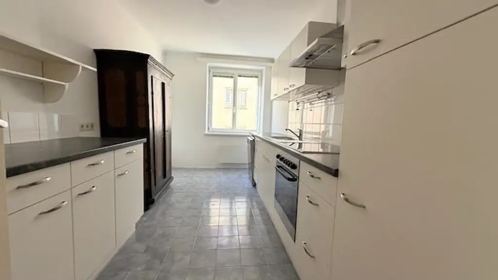 Top Lage an Grenze zum 1. Bezirk. 2 -Zimmer Neubauwohnung mit Stellplatz im Innenhof!