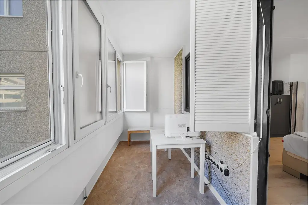 "Reis mich, Bauer! 2 Zimmer + Loggia - provisionsfrei f. Käufer!"