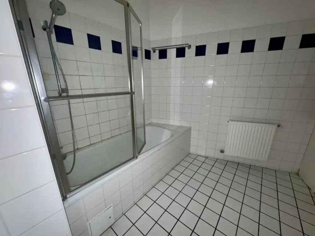 Charmanter Altbau mit Gestaltungsspielraum – Wohnen nach eigenen Vorstellungen
