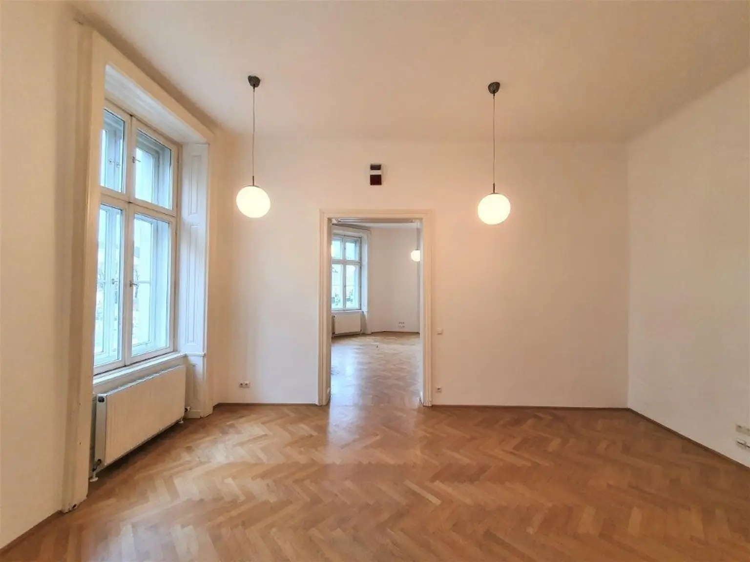 Altbaubüro in Traumlage am Getreidemarkt/ Nähe Museumsquartier und U2