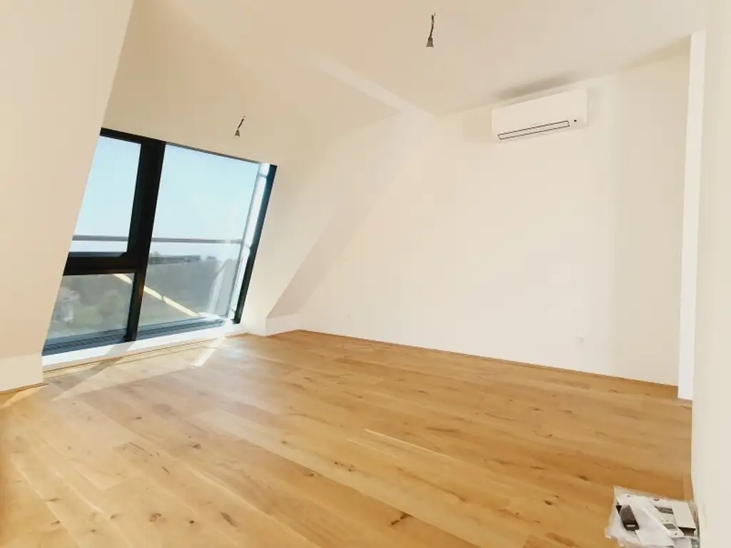 ERSTBEZUG - Sonnige Dachmaisonette mit 45m² Terrasse beim Hoffmann Platz