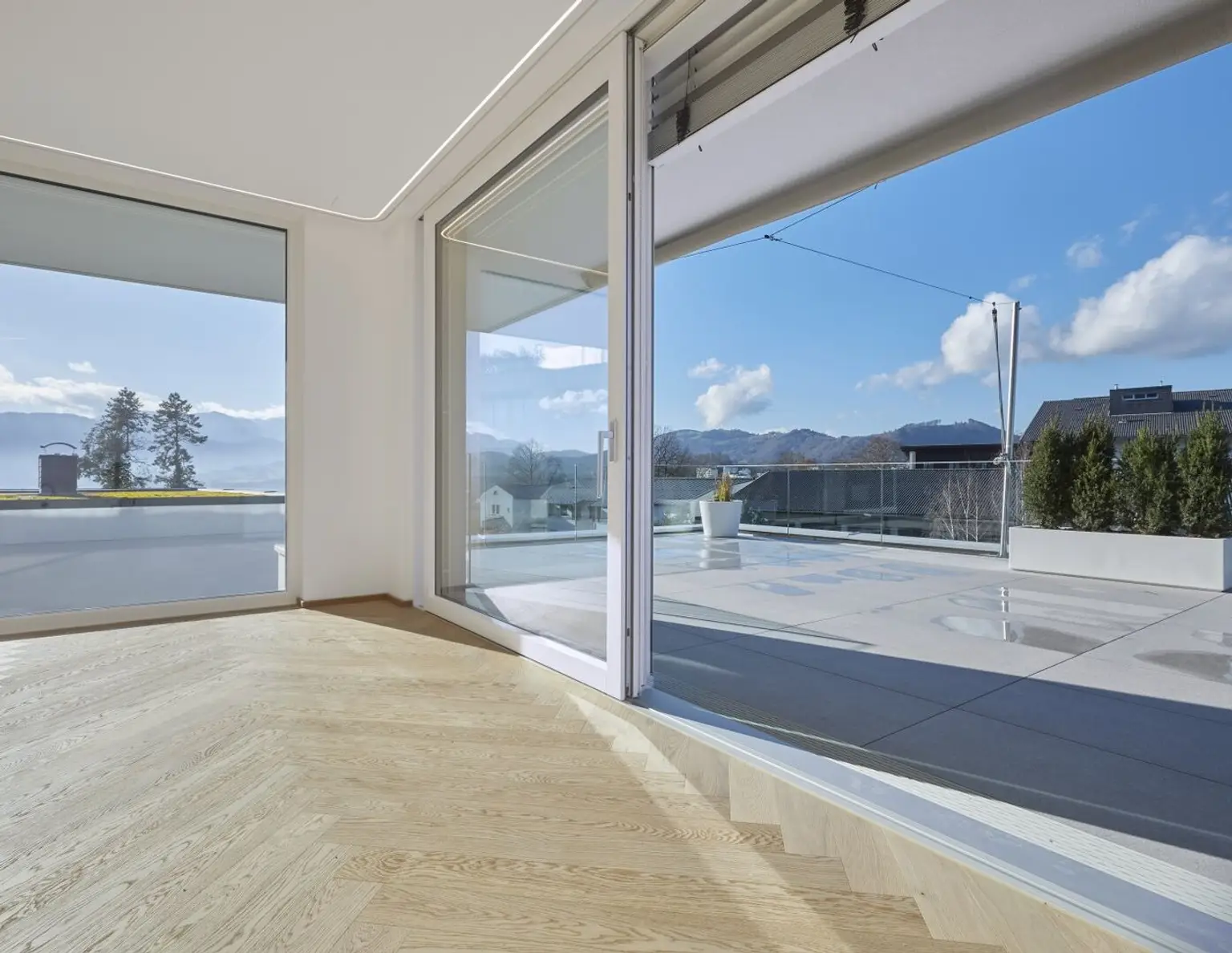 HIGH-END LIVING in Gmunden - Stilvoll, luxuriös. Erstbezug mit TRAUMSEEBLICK !!! Provisionsfrei
