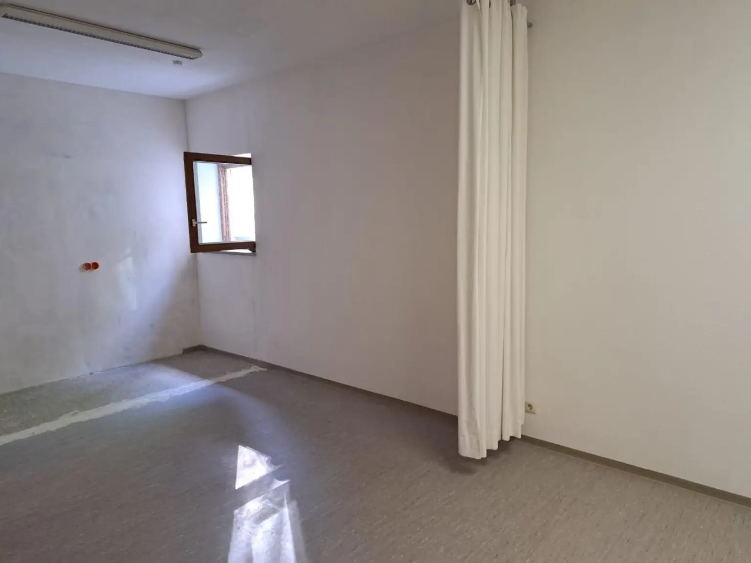 Souterrainwohnung in gepflegter Wohnanlage