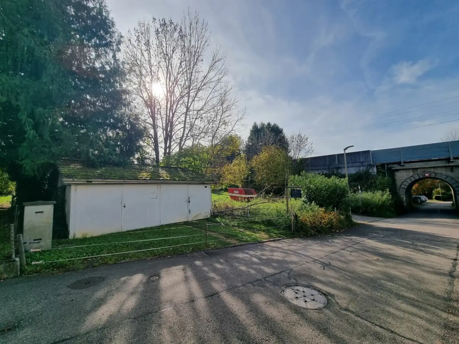 Rares Bauland an zentraler Lage!