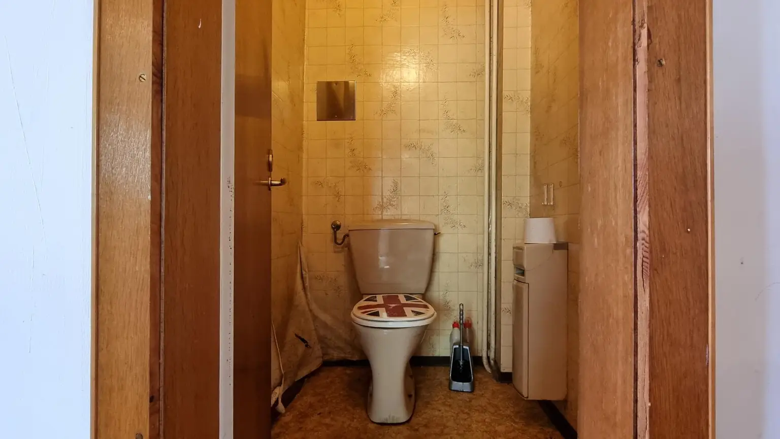 Attraktives Entwicklungsgrundstück mit Bestandshaus – Bauklasse II–III