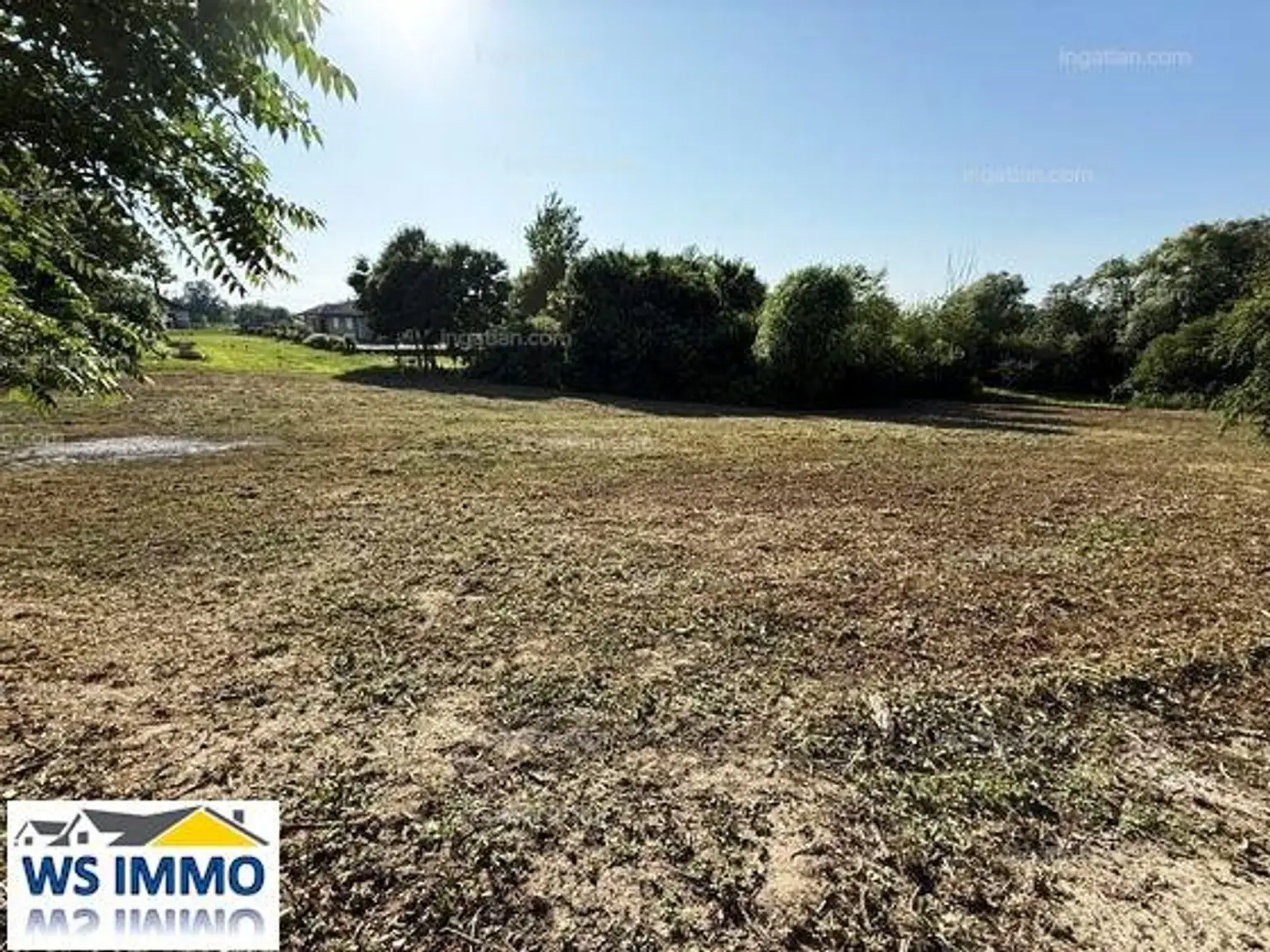 4.365 m² großes Baugrundstück gut aufgeschlossen! evtl.Teilbar