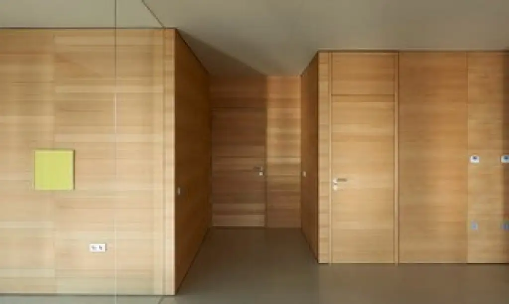 Das Traumbüro - komplette, oberste Etage, riesiger Balkon, tolle Architektur, Parkplätze